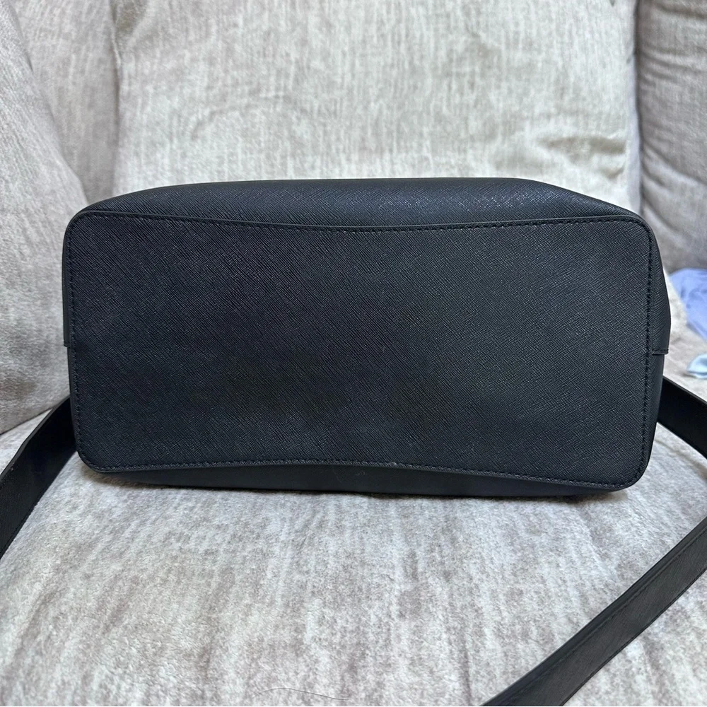 Tory Burch Robinson Medium Triple Compartment Black Leather Tote Bag - Picture 7 of 16